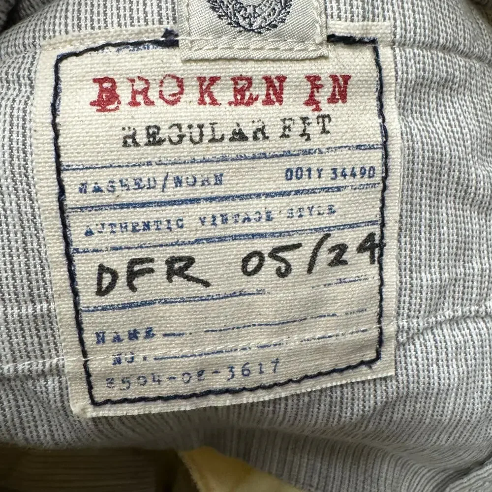 J Crew Shorts Broken In Regular‎ Fit Chino Coastal Yellow Mens 34 (34x9 ACTUAL)